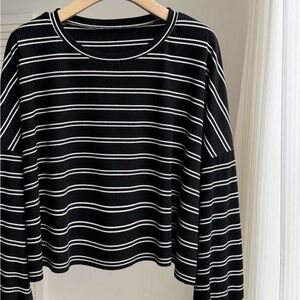 1990’s Plus Crop Striped Drop Shoulder Tee